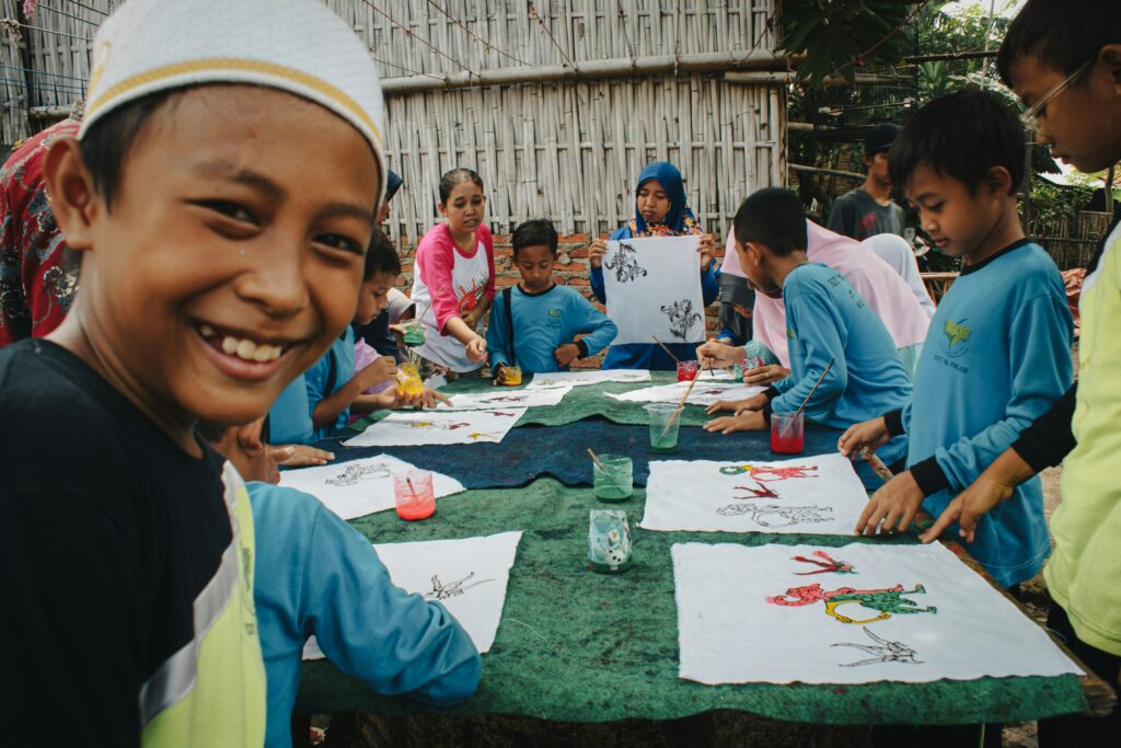 Anak Usia Dini sebagai Peneliti Kecil: Fondasi Strategis Menuju Indonesia Emas 2045